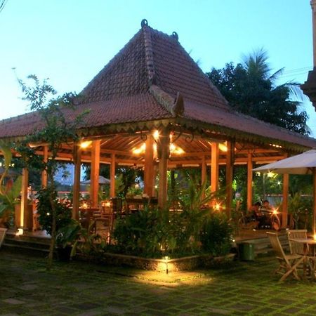 Omah Sinten Heritage Hotel & Resto Surakarta  Экстерьер фото